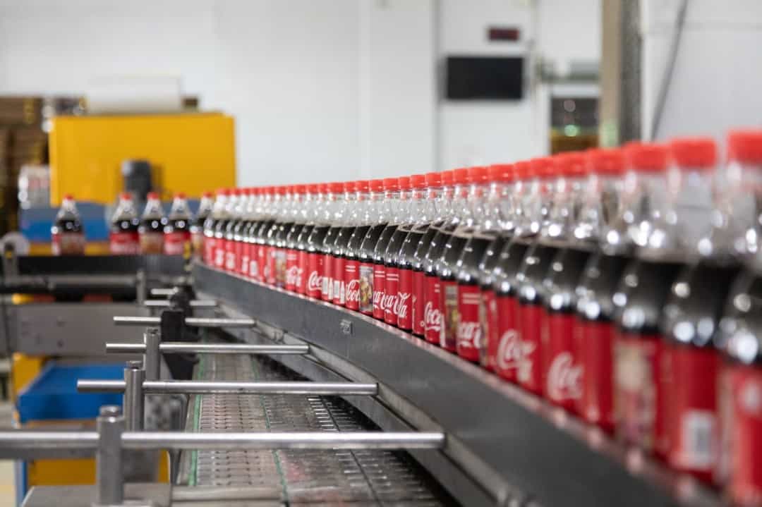 Известный мировой бренд Coca-Cola готовится отметить юбилей – 25 лет на рынке Кыргызстана