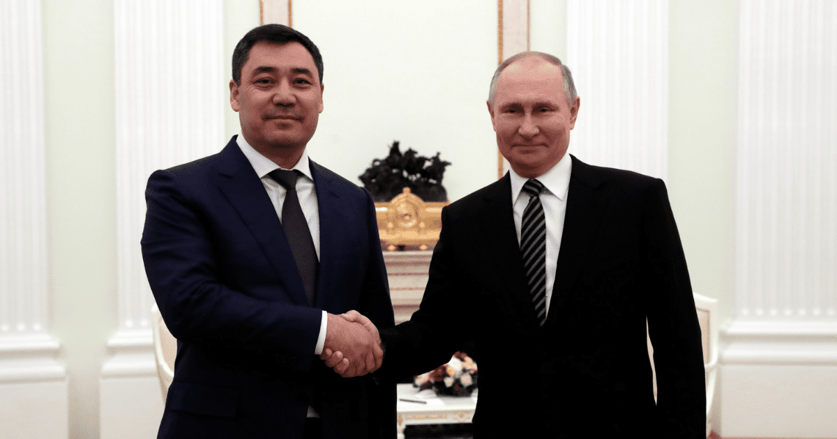 Путин надеется, что Жапарову удастся нормализовать внутриполитическую ситуацию в КР