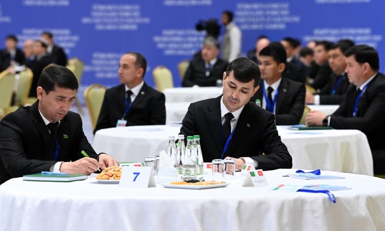 Предприниматели Кыргызстана и Туркменистана заключили контракты на поставку различной продукции