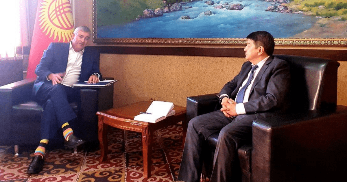 Жалобы, реформы, поддержка – Робин Орд-Смит и Акылбек Жапаров обсудили положение предпринимателей