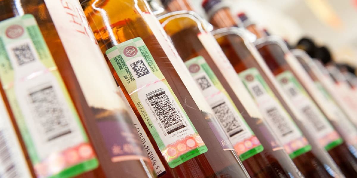 ЖК одобрил госмонополию на спирт и регулирование цен на алкоголь в первом чтении