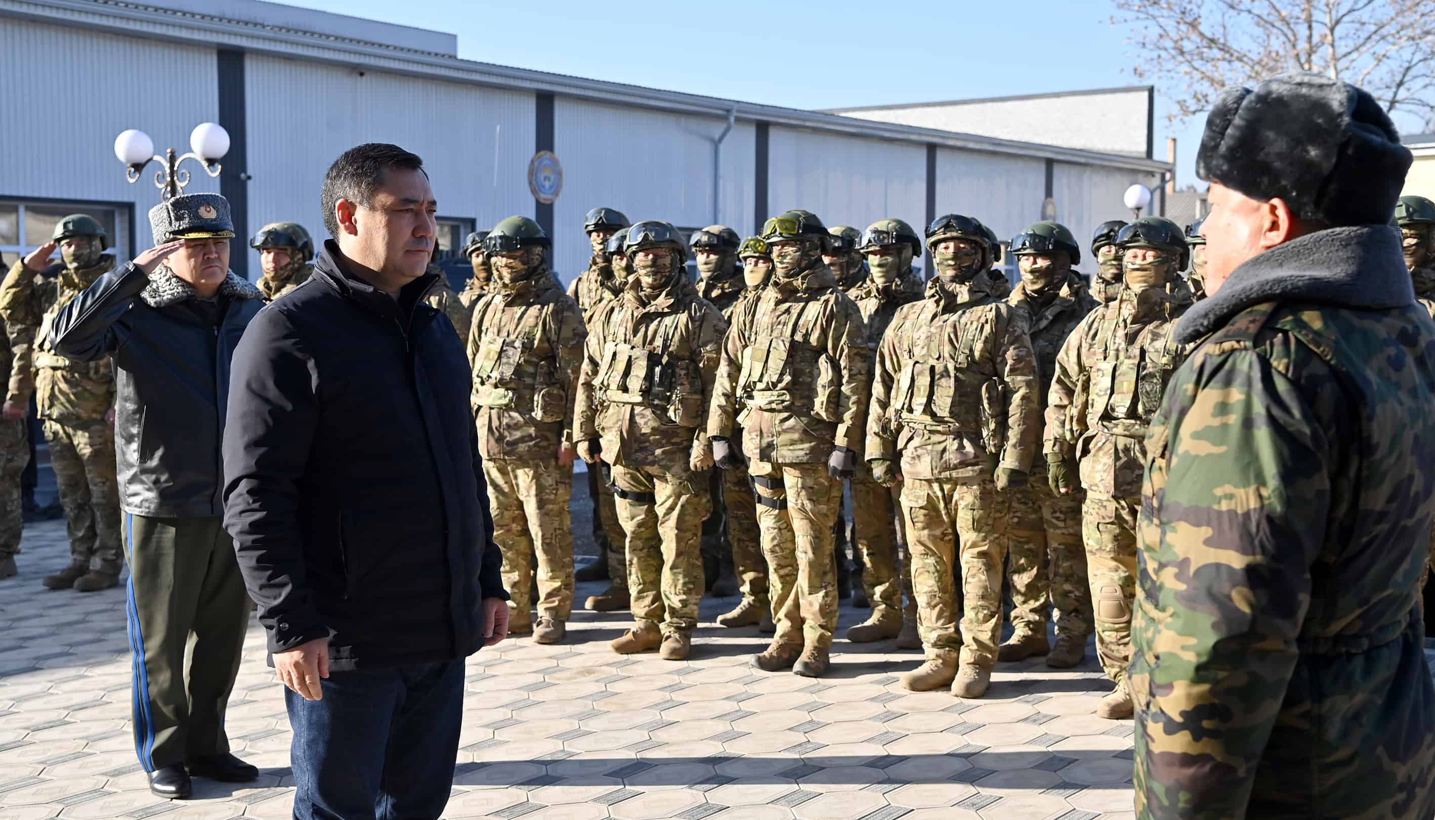 Садыр Жапаров назвал сотрудников ГКНБ лучшими сыновьями и дочерьми Кыргызстана
