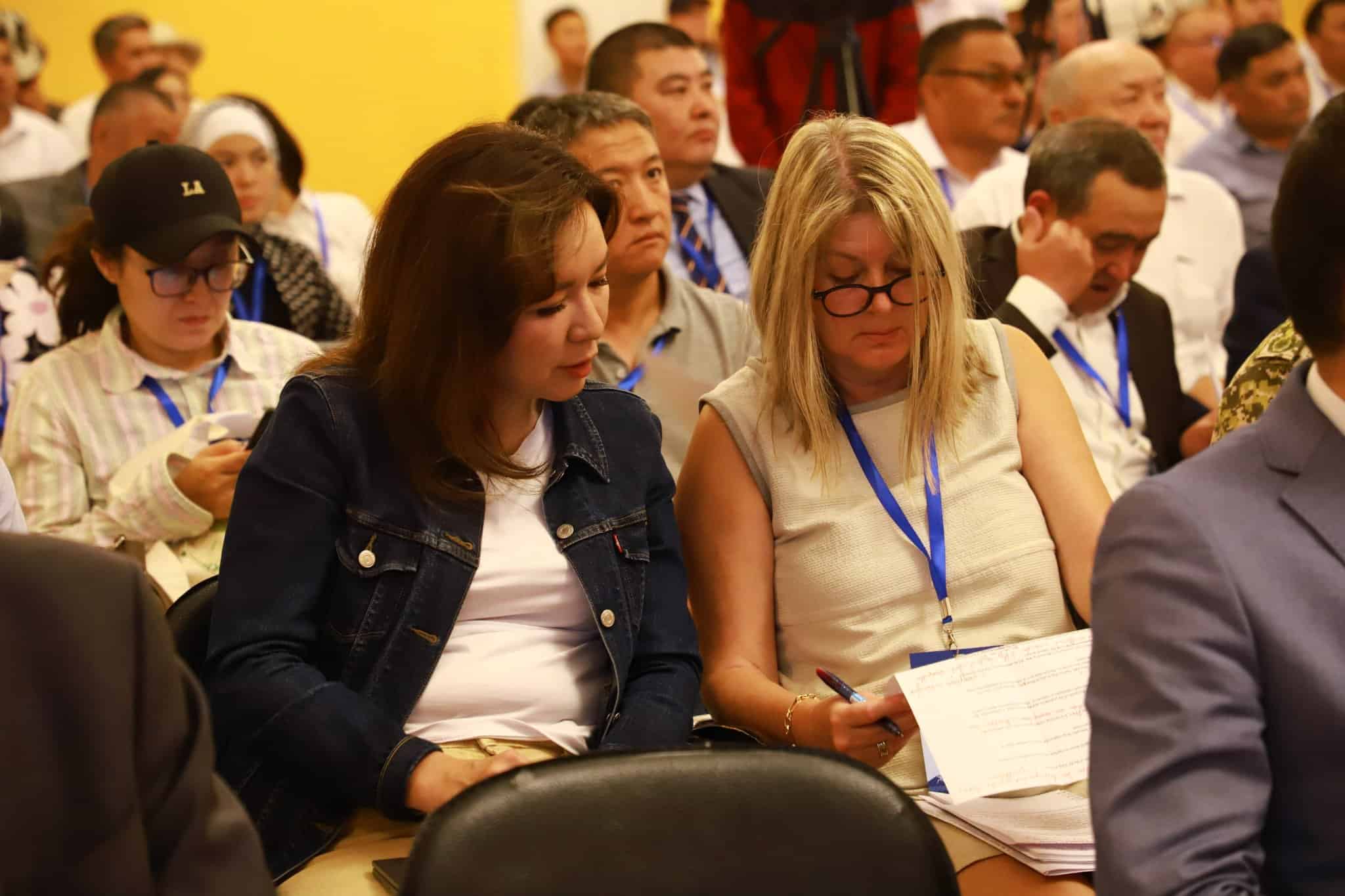 Жители Майлуу-Суу презентовали инвестиционные проекты региона