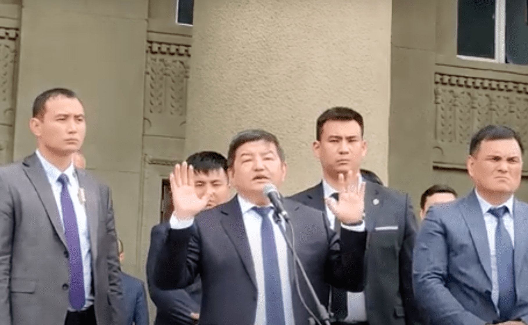 Акылбек Жапаров ввел 10-дневный мораторий на установку ККМ и отменил штрафы