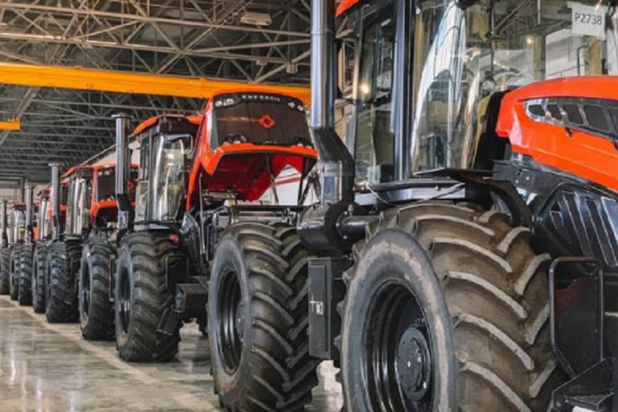 На сельхозтехнику для фермеров выделили рекордные 2.5 млрд сомов