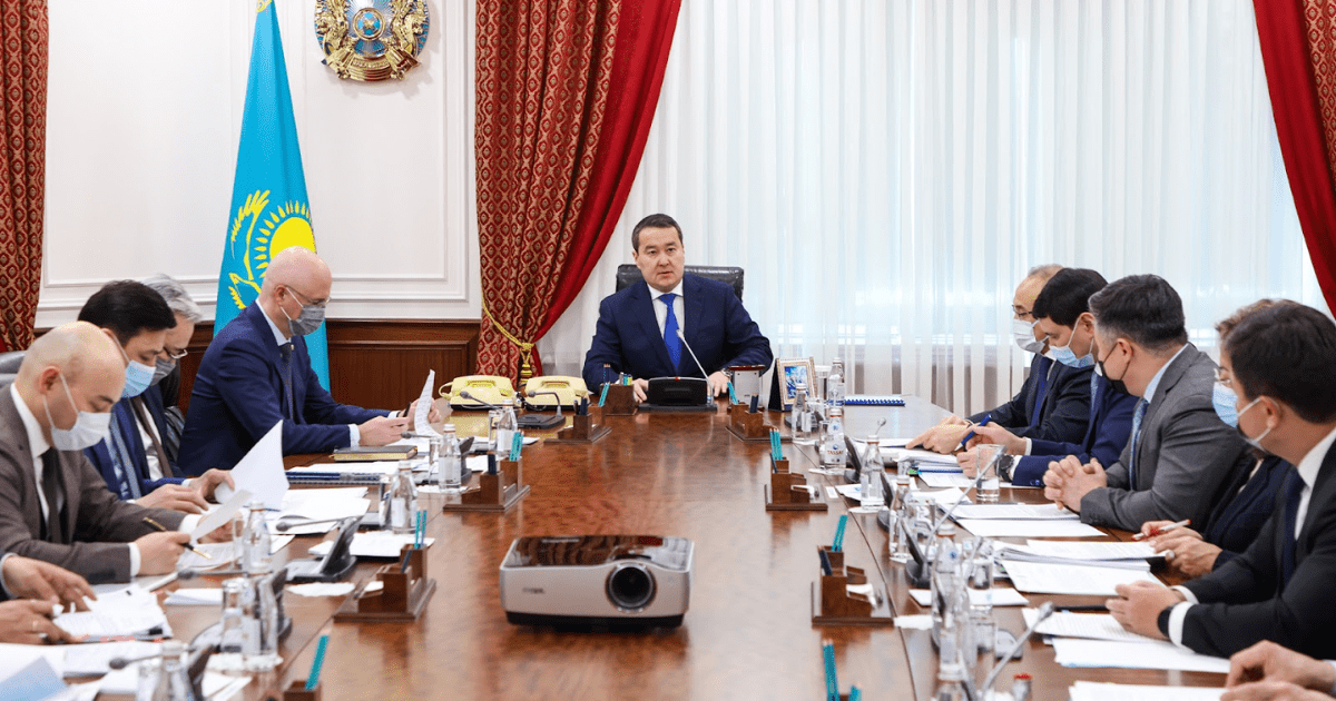 В Казахстане хотят отобрать незаконные активы богачей