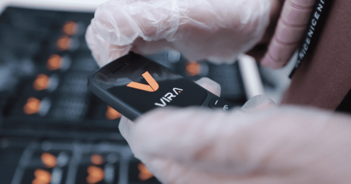 В Таджикистане открыто производство мобильных телефонов