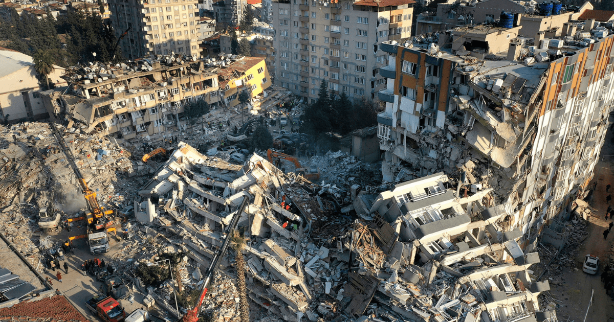 Минфин ошибся в подсчетах — Пострадавшим от землетрясения в Турции и Сирии собрали в три  раза меньше ранее объявленного