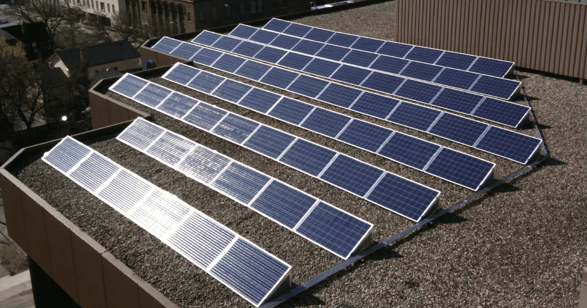 На крыши госучреждений Ташкента поставят солнечные панели