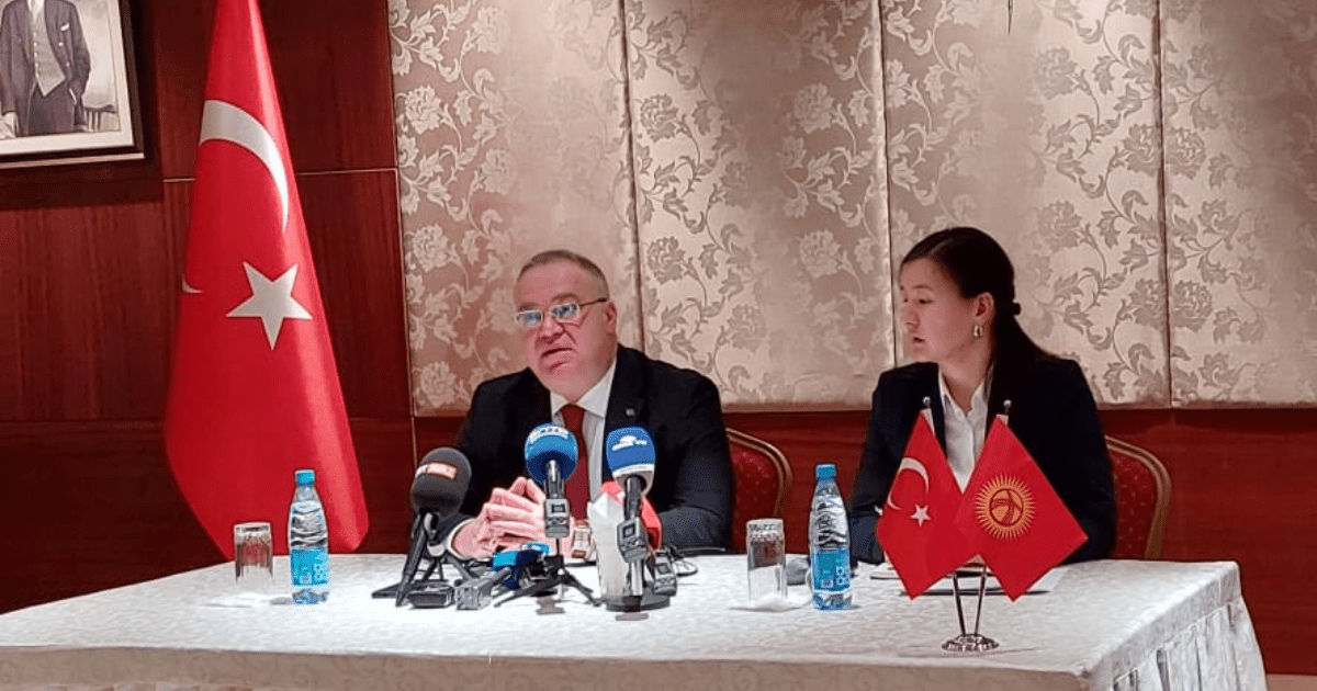 Кыргызстан перевел собранную помощь Турции — почти $1 млн