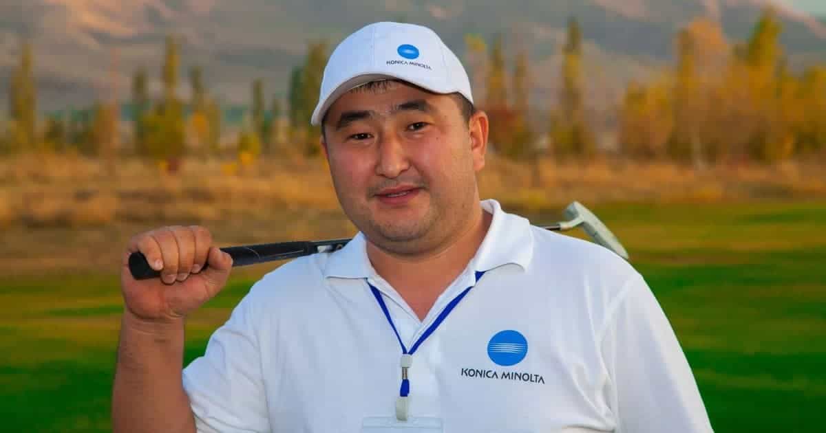 Директор «Эйр Кей Джи» Улукбек Тасмабеков покинул пост — проработал чуть больше двух месяцев