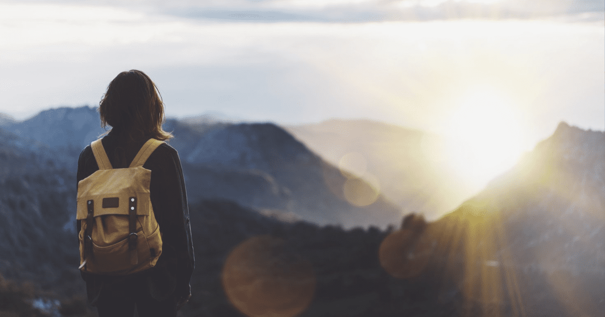 Две кыргызстанки-путешественницы из пяти не прочь отправиться в поездку в одиночку