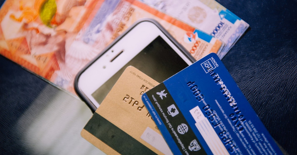 В Казахстане банки обяжут защищать средства клиентов от мошенников или компенсировать им потери