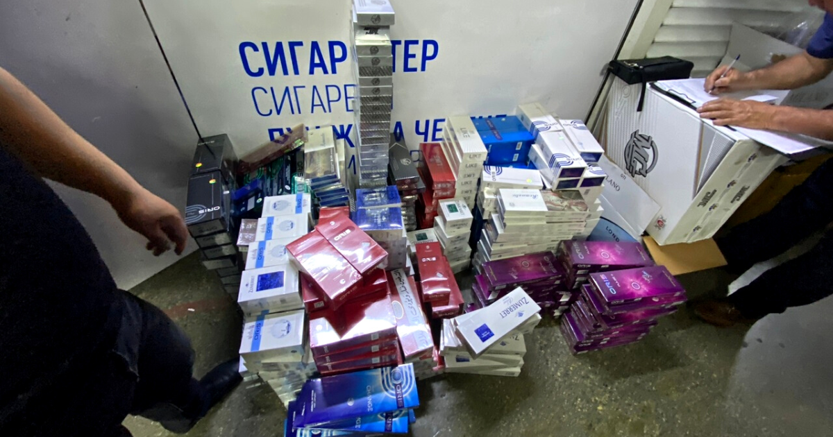 Налоговая служба изъяла более 2.8 тысяч пачек контрафактных сигарет