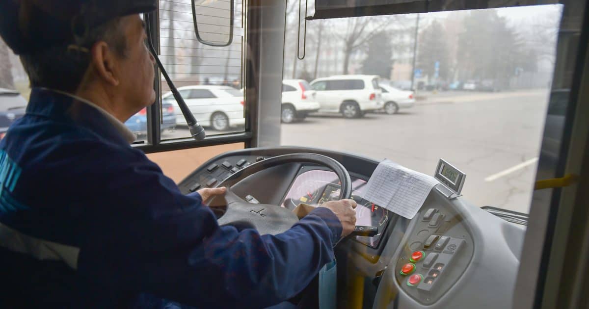 Свет, вода, отопление — на очереди в Бишкеке повышение тарифов на проезд