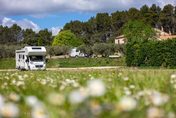 Park your motorhome with France Passion: we tested the 2026 guide and app!