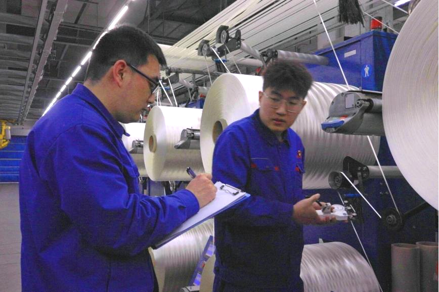 Young Innovators Propel China's Carbon Fiber Revolution