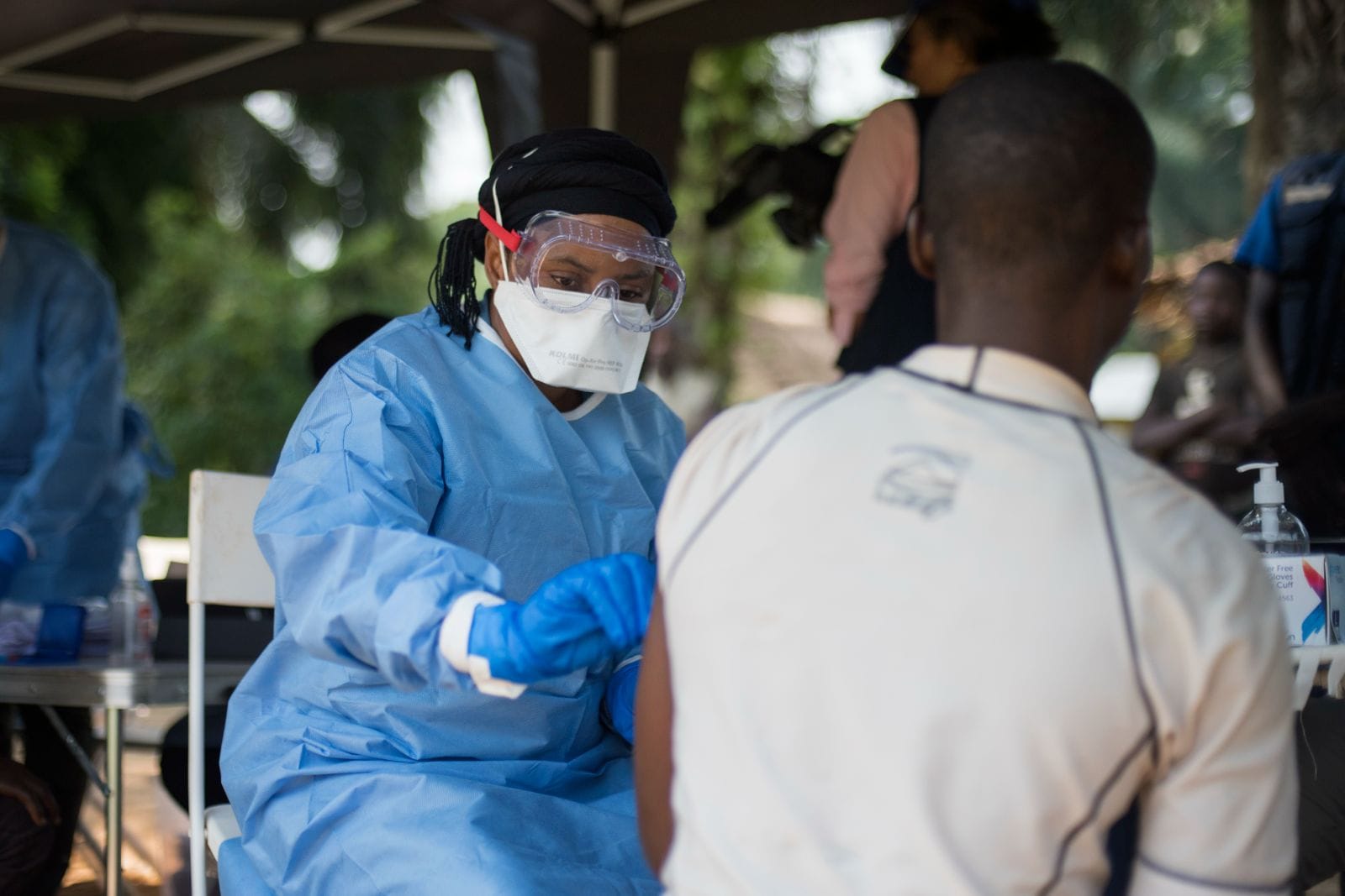 Les États-Unis intensifient leur lutte contre Ebola en Afrique