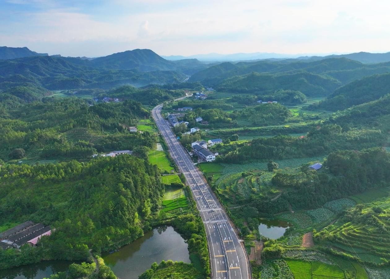 High-Speed Rail Bridges Eras: From the Long March to Modern Revitalization