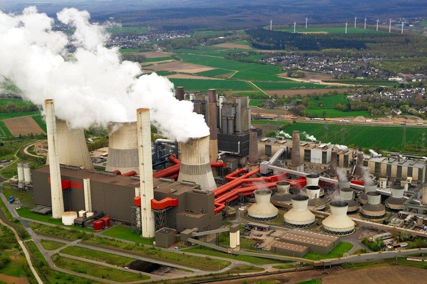 La centrale électrique à charbon de Sendou. Crédits photo : Actu Prime