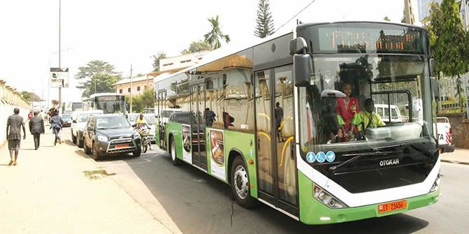 Cameroun:A yaoundé,la priorité pour entrer dans les bus reste la carte Tap &amp; Go