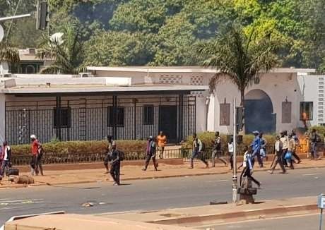 Quelle belle correction du peuple malien aux autorités algériennes !