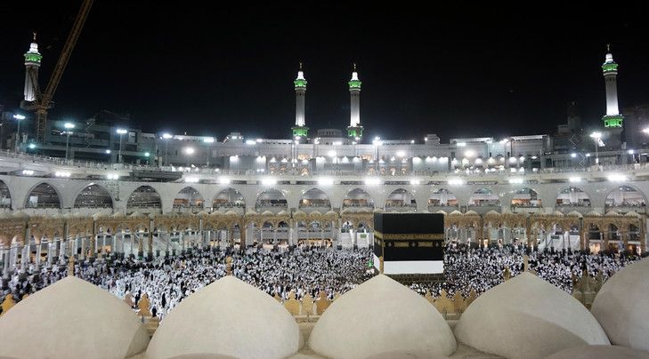 Les fidèles musulmans se rassemblent à la Grande Mosquée de La Mecque pour le pèlerinage annuel. © KARIM SAHIB/AFP