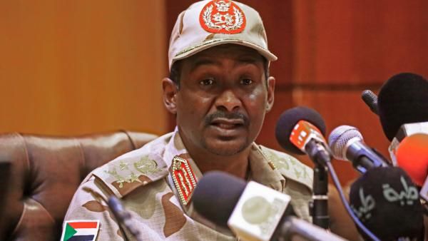 Soudan : Le Tchad s'inquiète et le général Hametti rassure : 