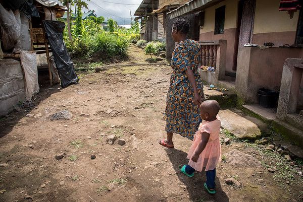 Minette (38) and her little daughter Fevour (2) have fled from Manyu and sought safety in Buea after their home was burned do