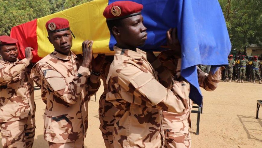 Illustration. Photo prise lors de la cérémonie à N'Djamena aux dix militaires tchadiens tués au Mali et publiée sur le compte