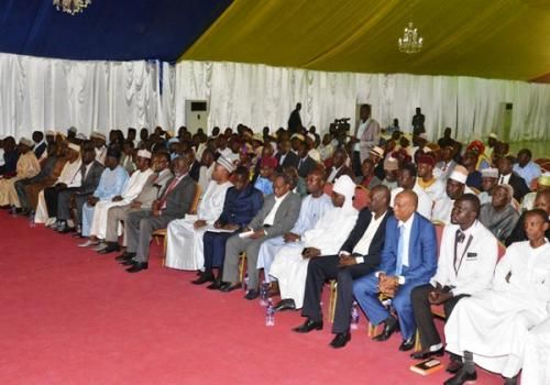 Les présidents et secrétaires généraux des partis politiques réunis le 10 juillet 2019 à la Présidence du Tchad. Illustration