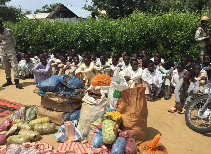 Tchad : 63 malfrats et 68 armes de guerre entre les mains de la police. © Alwihda Info