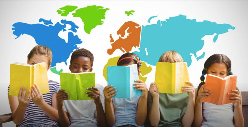 La Journée internationale de l’alphabétisation est célébrée le 8 septembre. (© Wavebreak Media Ltd./Alamy)