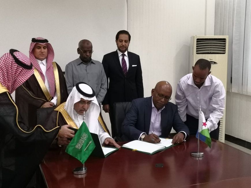 The Vice Chairman of the Saudi Fund for Development, Dr. Khalid bin Sulaiman Al Khudairy (pictured left) and the Djibouti Min