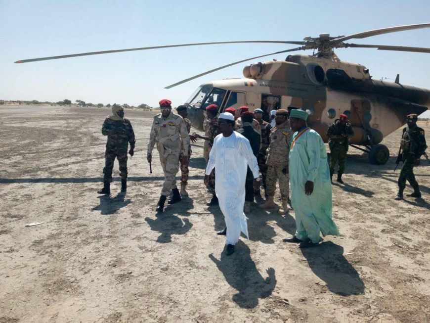 Le ministre en charge de la défense, Mahamat Abali Salah, accueilli jeudi 26 décembre 2019 à Bagasola par le gouverneur de la