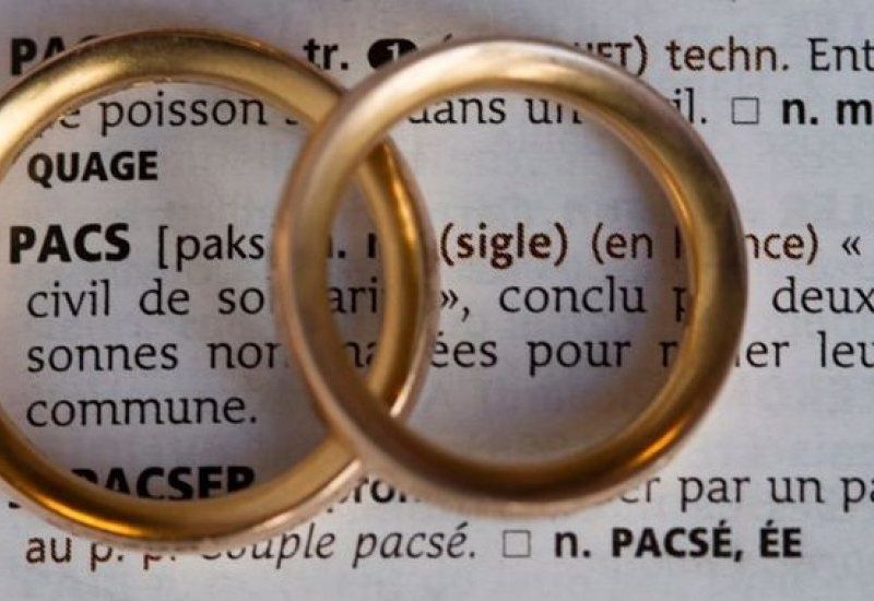 Titre de séjour « vie privée et familiale : alerte du Défenseur des droits