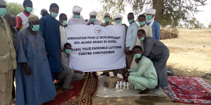 Tchad - Covid-19 : des produits d'hygiène offerts à des villageois près de Mongo. © Béchir Badjoury/Alwihda Info