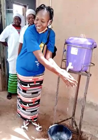 Tchad - Covid-19 : à Gagal, des kits d'hygiène offerts à 4 centres de santé cantonaux. © Foka Mapagne/Alwihda Info