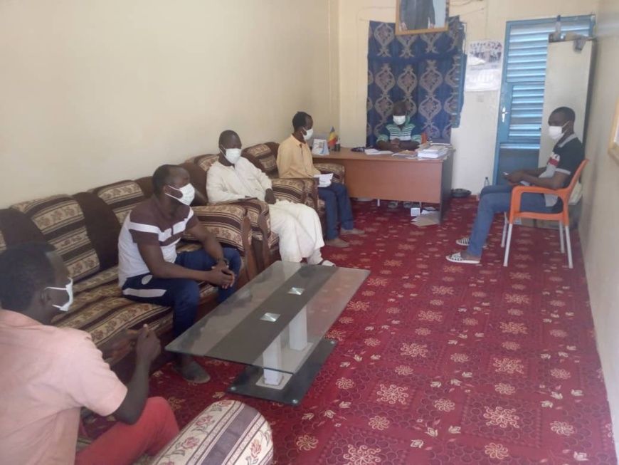 Une réunion à Goz Beida entre le délégué sanitaire de la province de Sila, Dr. Abinon Djelambe et les membres de l'Union des 
