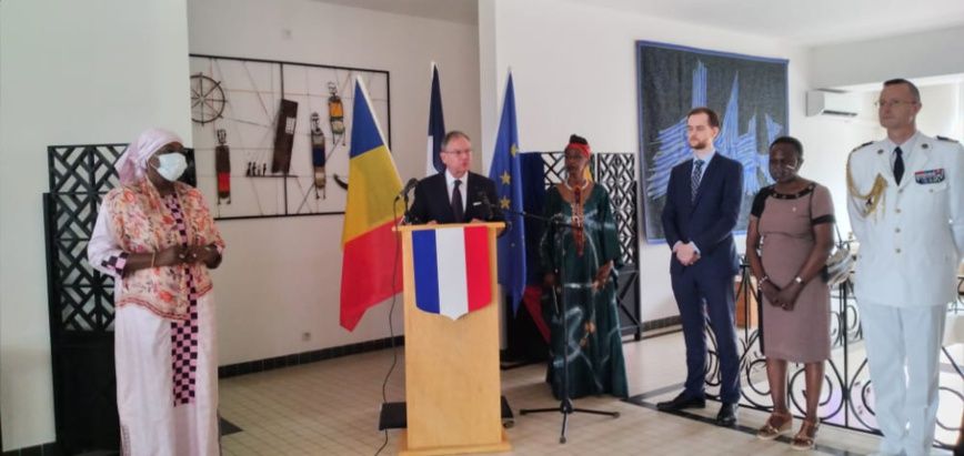 "Une relation toujours étroite et confiante avec le Maréchal Déby" (ambassadeur de France au Tchad)