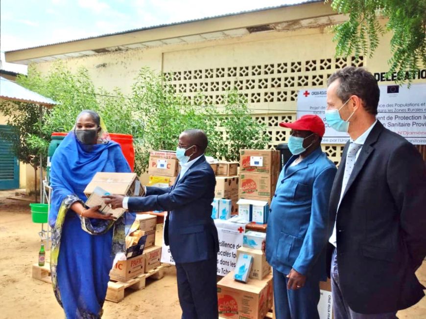 Tchad : 31 centres de santé de N'Djamena renforcés avec des équipements sanitaires. © Malick Mahamat/Alwihda Info
