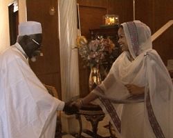 La Première Dame Hinda Déby a reçu ce matin le Groupe d’entraide à l’enseignement supérieur au Tchad, conduit par le professe
