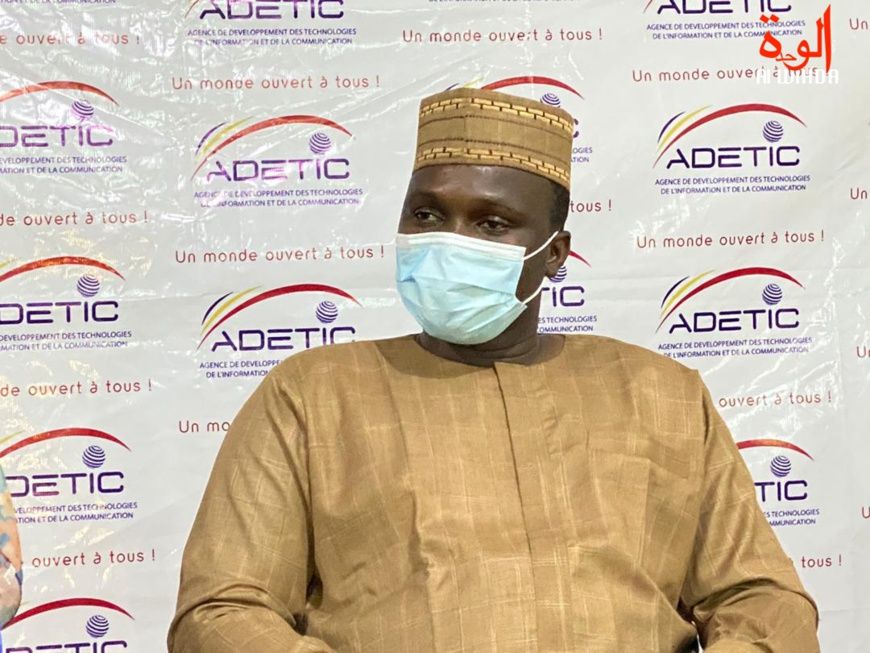 Le ministre de la Jeunesse et des Sports, Routouang Mohamed Ndonga Christian. © Ben Kadabio/Alwihda Info