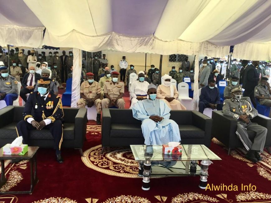 Tchad : Passation de service entre les DG sortant et entrant de la police nationale