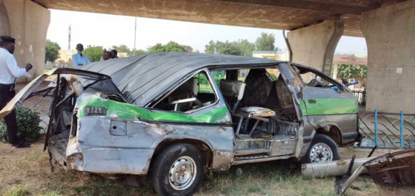 N'Djamena : un conducteur détruit son véhicule dans un accident