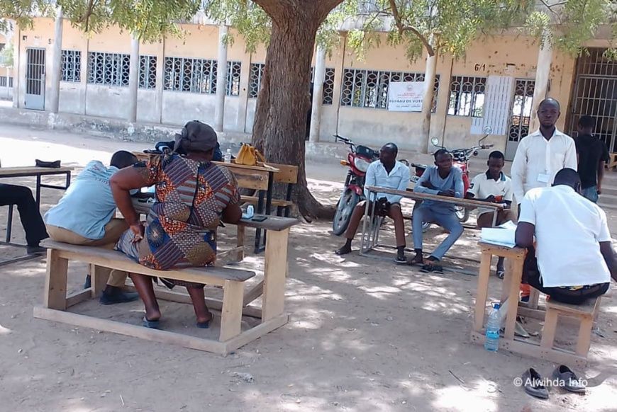 Un bureau de vote dans le 7ème arrondissement de N'Djamena. © Steve Djékonar/Alwihda Info