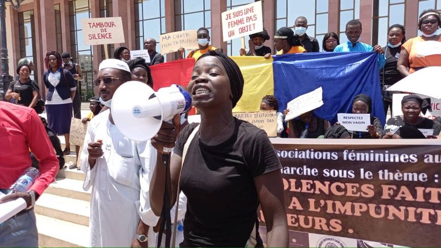 انجمينا تحتضن مسيرة سلمية نسائية لتنديد بالعنف ضد المرأة