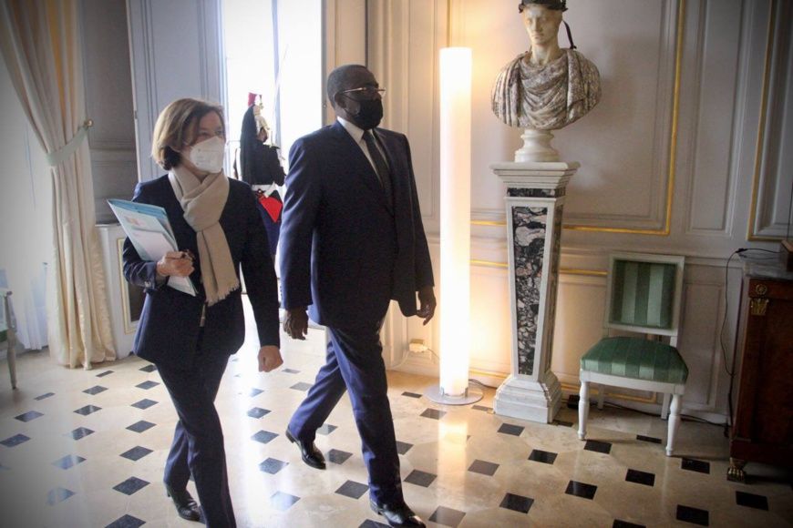 باريس وانجمينا في استعادة سيناريو التعاون الثنائي