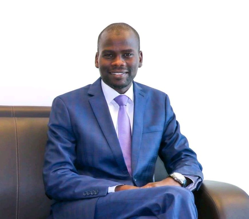 ​الصحفي عباس محمود طاهر أمينا عاما لاتحاد صحفيي دول الساحل