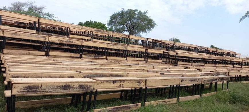 Tchad : la province du Ouaddaï réceptionne un don de 1000 table-bancs